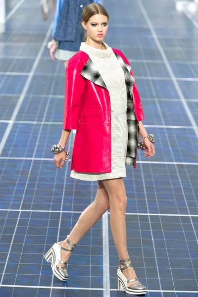 Look 23